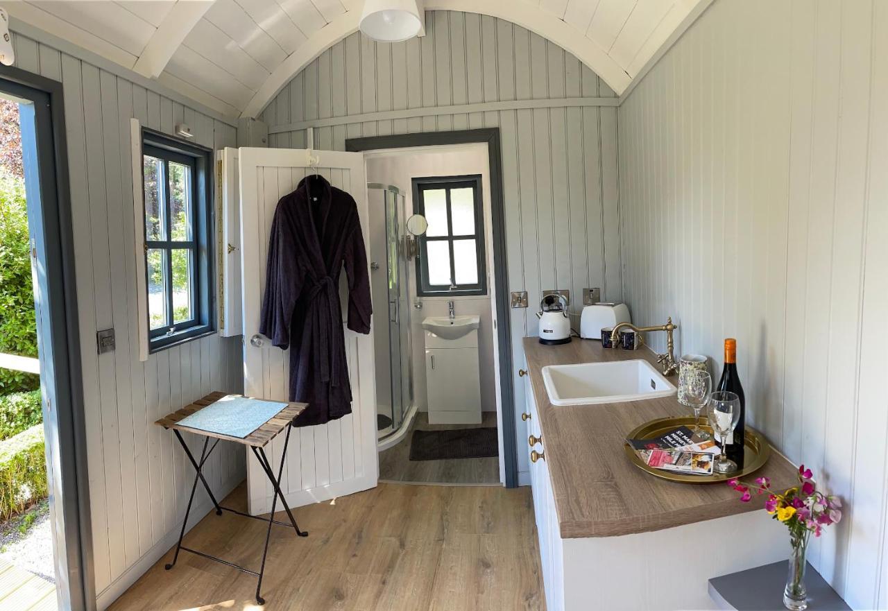 ホテル Hawthorn Hut Kilkenny Glamping At Jenkinstown House Jenkinstown Park エクステリア 写真