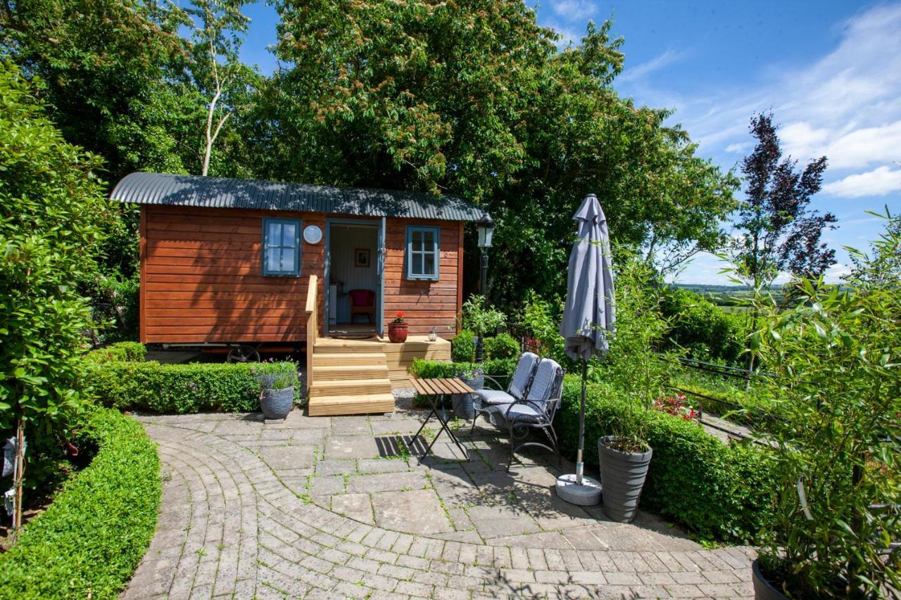 ホテル Hawthorn Hut Kilkenny Glamping At Jenkinstown House Jenkinstown Park エクステリア 写真